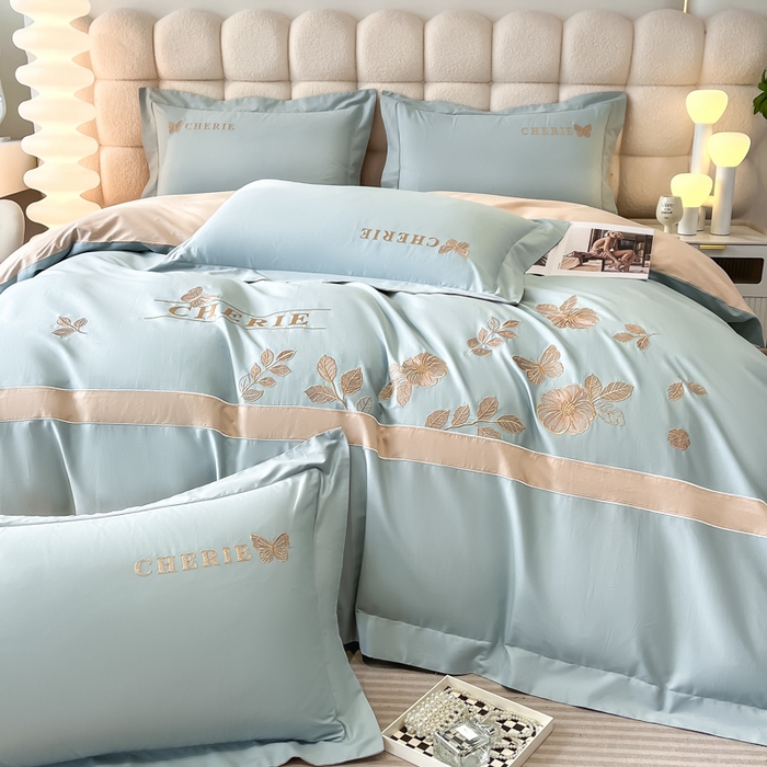 91家纺网 家纺一手货源 找家纺 桃园 2025新款洛芙琳系列纯棉全棉长绒棉刺绣绣花四件套(高端礼盒) 洛芙琳飘蓝