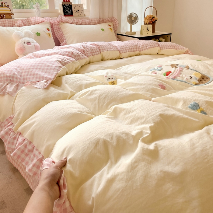 91家纺网 家纺一手货源 找家纺 （总）梦之岛 2025新款ins韩版奶茶风云朵棉可爱毛巾绣四件套