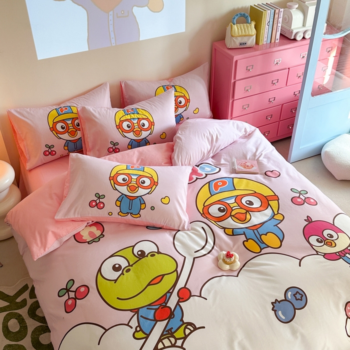 91家纺网 家纺一手货源 找家纺 金爱家 2025新款波乐乐系列纯棉数码印花系列四件套 波乐乐-水果派对