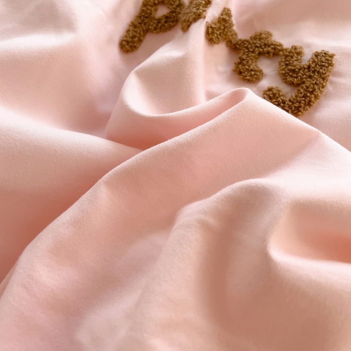 91家纺网 家纺一手货源 找家纺 梦之岛 2025新款ins韩版奶茶风云朵棉可爱毛巾绣四件套 奶茶-粉