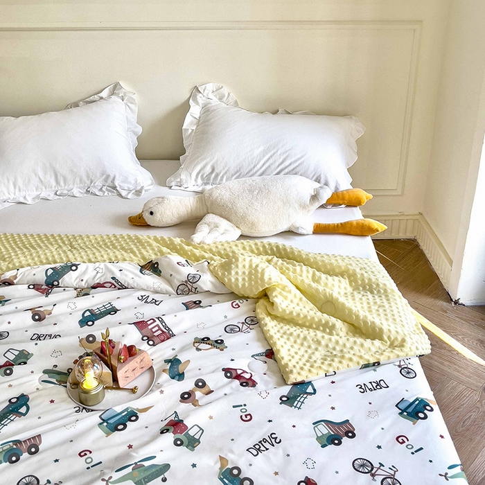 91家纺网 家纺一手货源 找家纺 绒梦里 2025新款儿童卡通系列A类凉感冰豆豆夏被 车车世界