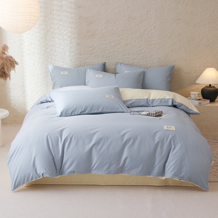 91家纺网 家纺一手货源 找家纺 眠博士 2025新款高支高密全棉双拼40支纯色四件套场景二 全棉拼色-浅蓝+浅黄