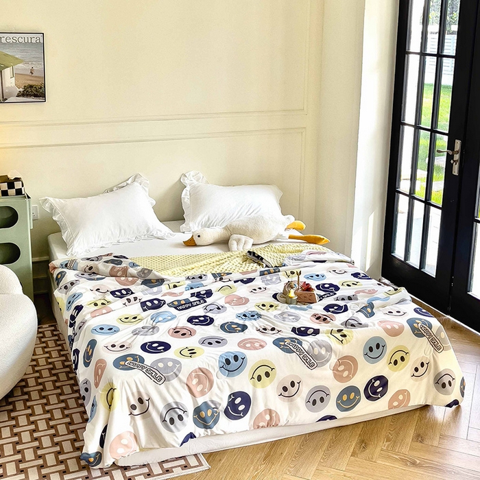 91家纺网 家纺一手货源 找家纺 绒梦里 2025新款儿童卡通系列A类凉感冰豆豆夏被 快乐笑脸