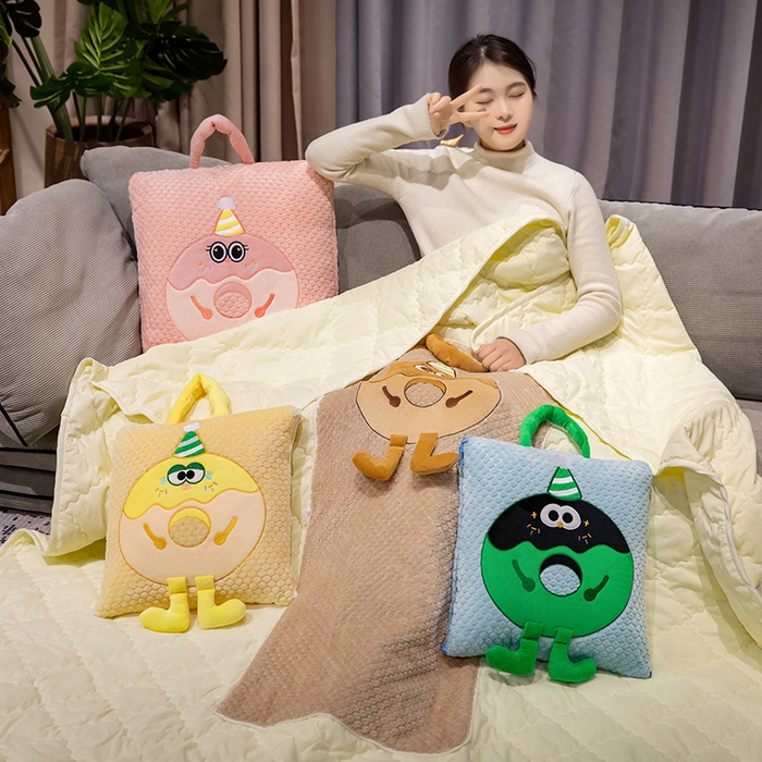 91家纺网 家纺一手货源 找家纺 中华鲟2025新款多功能豆豆绒提花网红抱枕毯卡通立体贴布刺绣抱枕被夏被 甜甜圈夏被-蓝