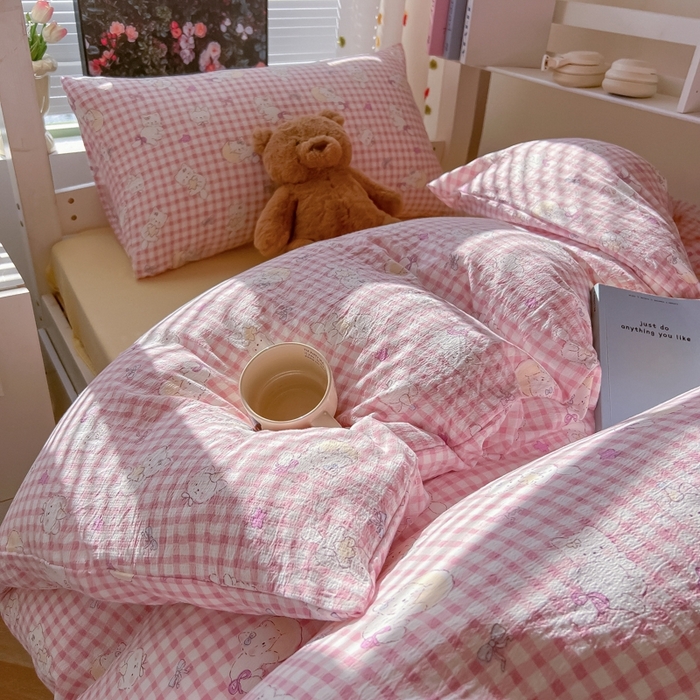 91家纺网 家纺一手货源 找家纺 韩巢家纺 2025新款云感双层纱超柔裸睡级学生宿舍上下铺床单被套三件套-（提供卖家秀） 猫猫晚宴