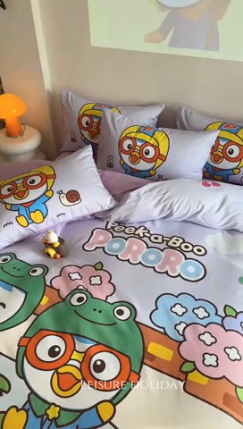 91家纺网 家纺一手货源 找家纺 金爱家 2025新款波乐乐系列纯棉数码印花系列四件套 波乐乐-欢乐时光