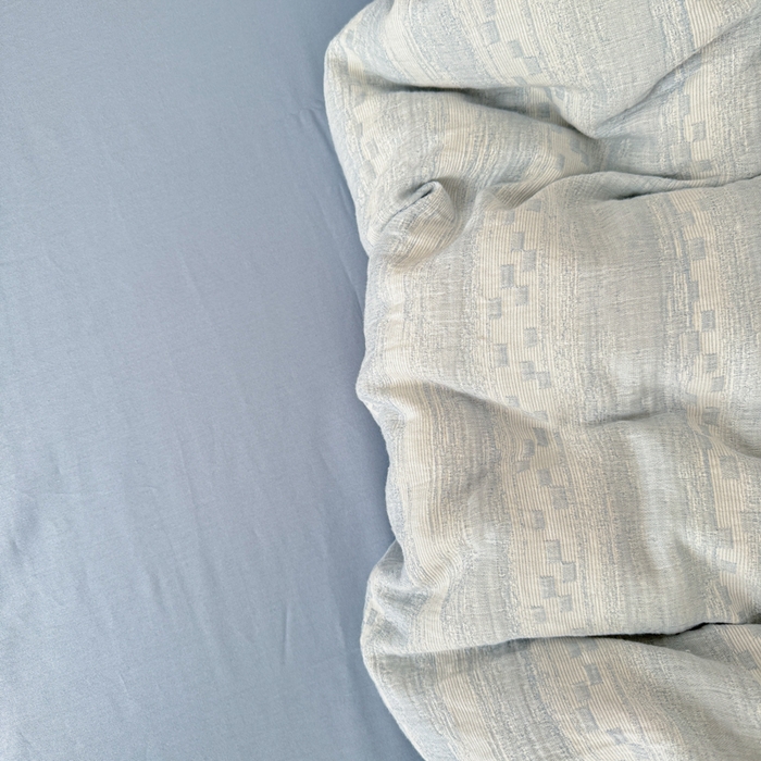 91家纺网 家纺一手货源 找家纺 眠博士2025新款AB版简约时尚A类全棉三层纱系列单被套 三层纱-时光-蓝