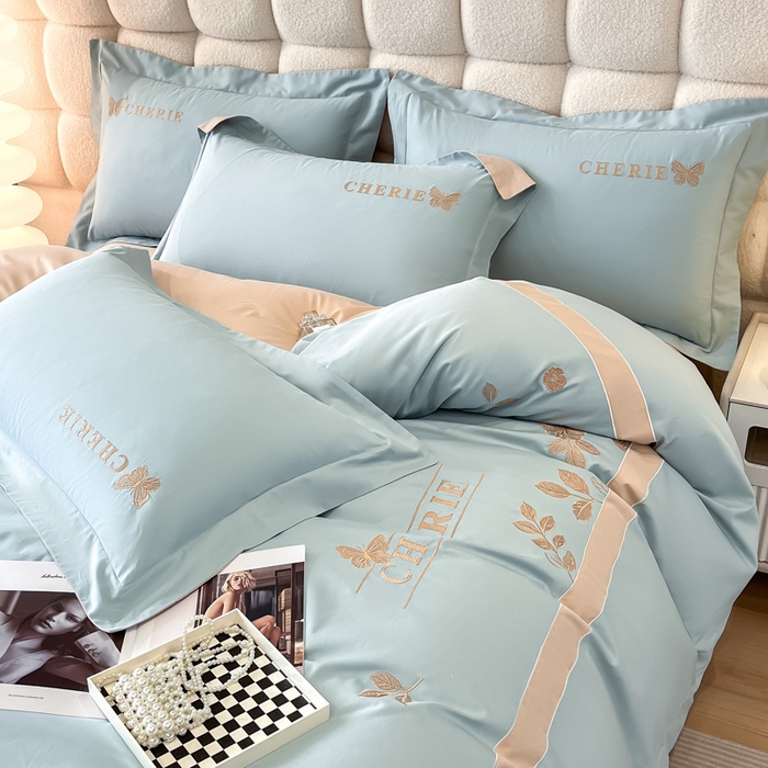 91家纺网 家纺一手货源 找家纺 桃园 2025新款洛芙琳系列纯棉全棉长绒棉刺绣绣花四件套(高端礼盒) 洛芙琳飘蓝