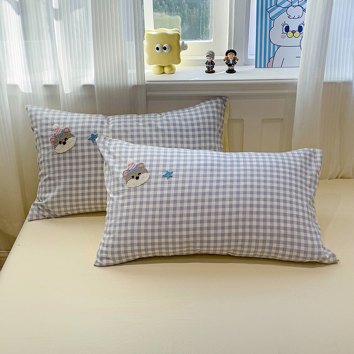 91家纺网 家纺一手货源 找家纺 梦之岛 2025新款多巴胺云朵棉可爱毛巾绣四件套 蛋糕kitty-蓝