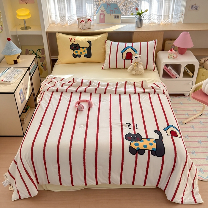 91家纺网 家纺一手货源 找家纺 星期八 2025新款针织棉夏被四件套 萌猫小屋