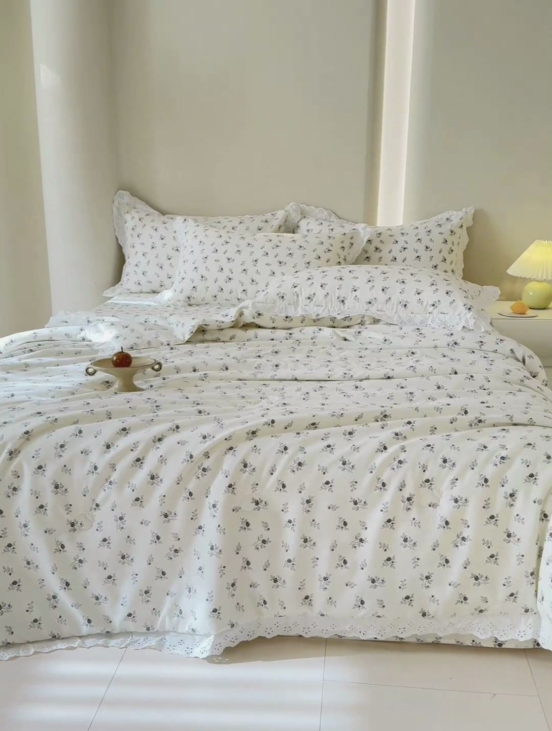 91家纺网 家纺一手货源 找家纺 绒世界 绒世界 2025新款双层纱韩版印花夏被四件套 玫瑰