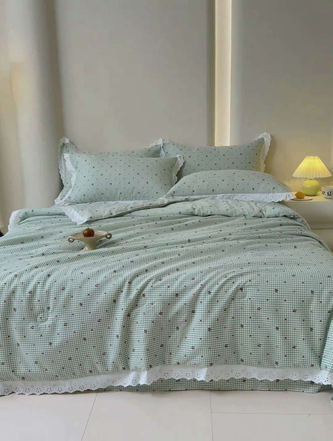 91家纺网 家纺一手货源 找家纺 绒世界 绒世界 2025新款双层纱韩版印花夏被四件套 樱桃