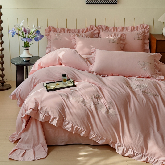 91家纺网 家纺一手货源 找家纺 U品汇 A类全棉色织水洗棉刺绣花四件套纯棉100%棉韩版公主风立体花朵 春野浪漫-豆沙