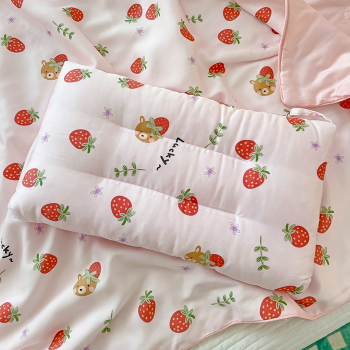 91家纺网 家纺一手货源 找家纺 十九色 2025新款50莱赛尔印花儿童夏被 甜心草莓