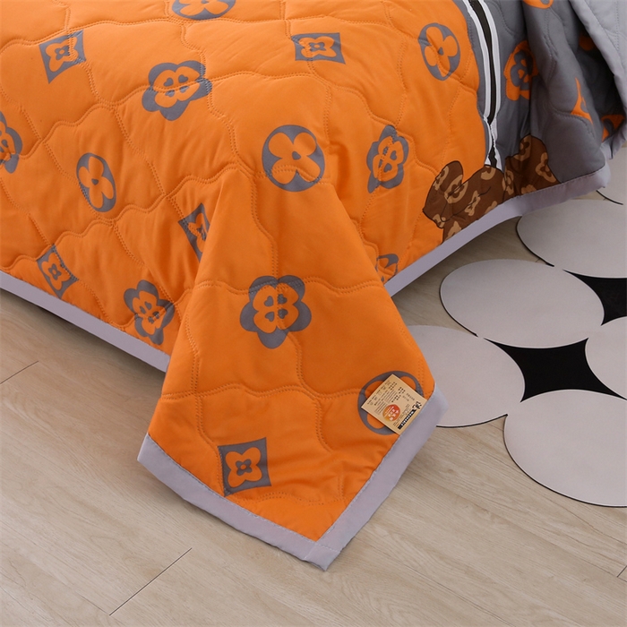 91家纺网 家纺一手货源 找家纺 爱派  2025新款直播爆款印花水洗棉夏被夏凉被空调被被子被芯 潮牌熊