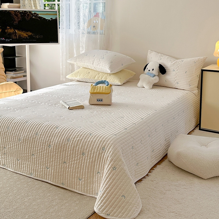 91家纺网 家纺一手货源 找家纺 优悦生活馆 2025新款亲肤舒适水洗棉夹棉床盖 星愿-白