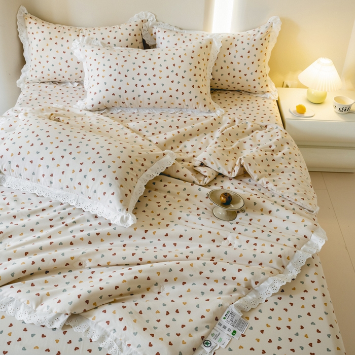 91家纺网 家纺一手货源 找家纺 绒世界 绒世界 2025新款双层纱韩版印花夏被四件套 心情