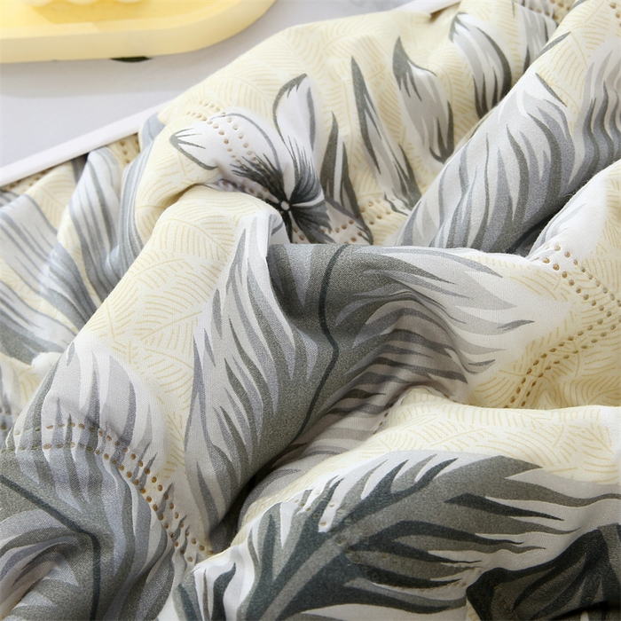 91家纺网 家纺一手货源 找家纺 爱派  2025新款直播爆款印花水洗棉夏被夏凉被空调被被子被芯 丛林密语