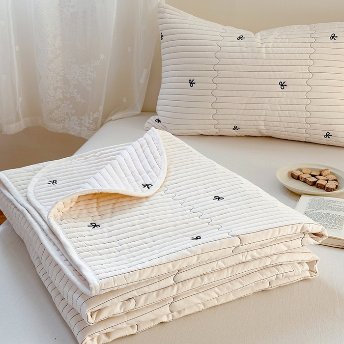 91家纺网 家纺一手货源 找家纺 （总）优悦生活馆 2025新款亲肤舒适水洗棉夹棉床盖