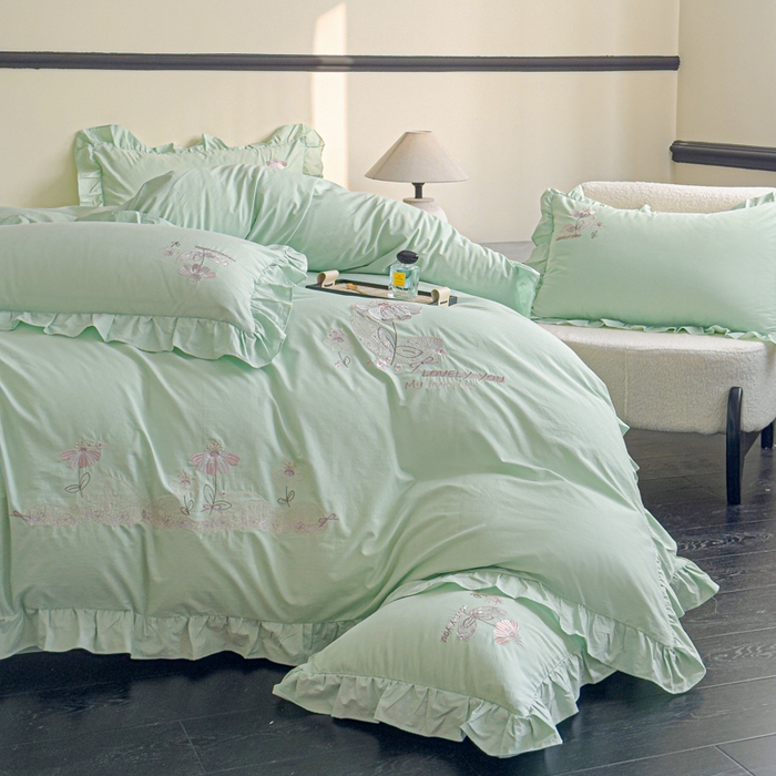 91家纺网 家纺一手货源 找家纺 U品汇 A类全棉色织水洗棉刺绣花四件套纯棉100%棉韩版公主风立体花朵 春野浪漫-清水绿