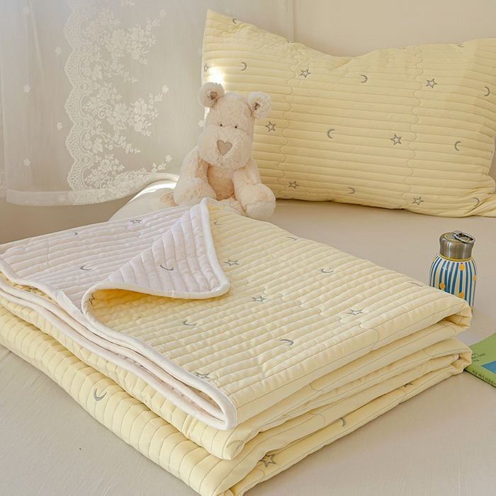 91家纺网 家纺一手货源 找家纺 优悦生活馆 2025新款亲肤舒适水洗棉夹棉床盖 星愿-黄