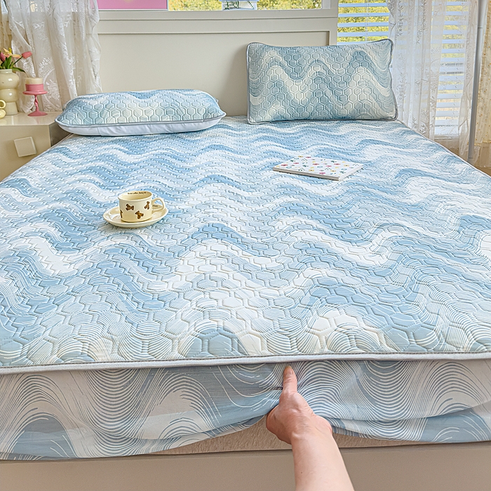 91家纺网 家纺一手货源 找家纺 小萌虎 2025新款凉感丝胶质凉席床笠款 水纹