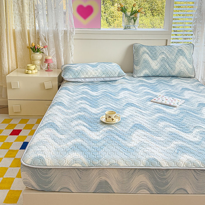 91家纺网 家纺一手货源 找家纺 小萌虎 2025新款凉感丝胶质凉席床笠款 水纹