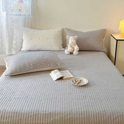优悦生活馆 2025新款亲肤舒适水洗棉夹棉床盖 星愿-灰