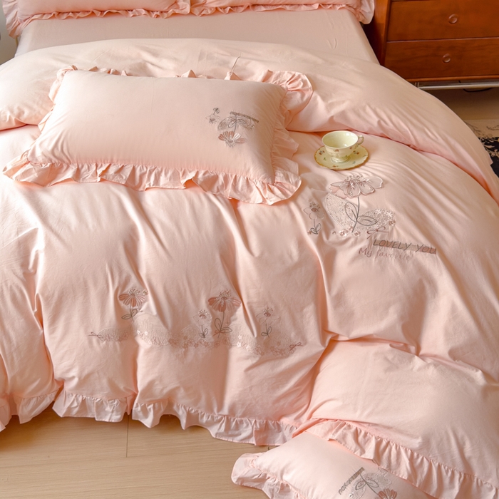 91家纺网 家纺一手货源 找家纺 U品汇 A类全棉色织水洗棉刺绣花四件套纯棉100%棉韩版公主风立体花朵 春野浪漫-美人玉