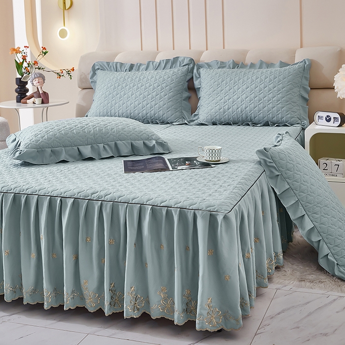 91家纺网 家纺一手货源 找家纺 家之硕家纺 2025新款云朵棉刺绣床裙四件套 明月灰