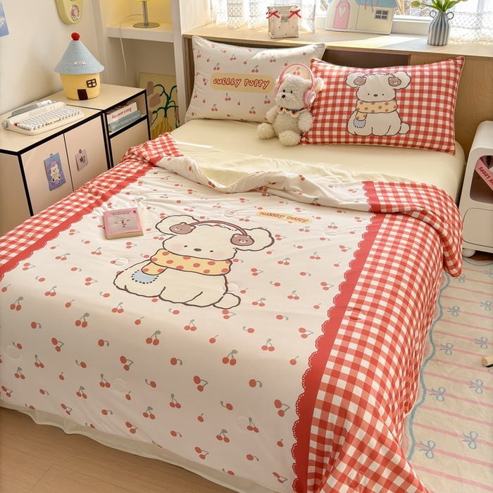 91家纺网 家纺一手货源 找家纺 星期八 2025新款针织棉夏被四件套 樱桃小狗