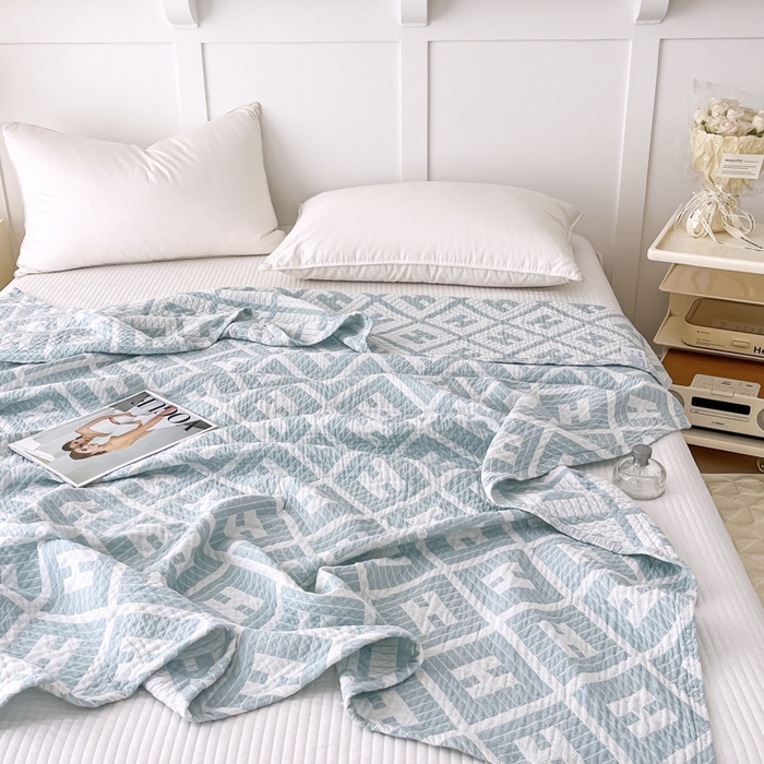 91家纺网 家纺一手货源 找家纺 悦然毛巾被 2025新款三层水洗全棉毛巾被 柔韵绿