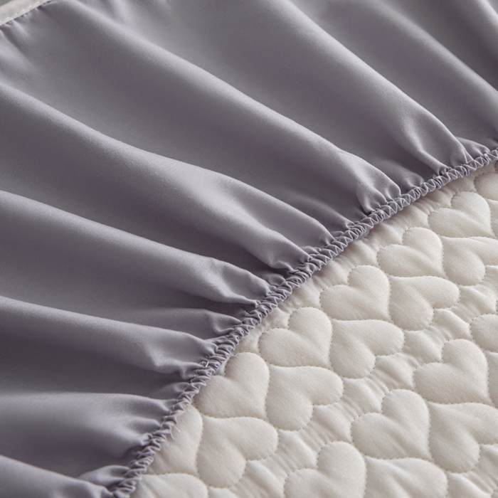 91家纺网 家纺一手货源 找家纺 优悦生活馆 2025新款亲肤水洗棉夹棉防水床笠 桃心-紫