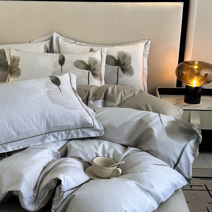 91家纺网 家纺一手货源 找家纺 眷恋家纺 2025年春夏全棉铂金棉13376数码印花四件套 爱的信仰-咖