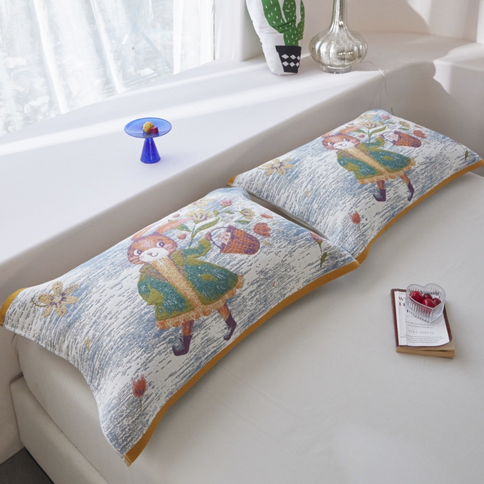 91家纺网 家纺一手货源 找家纺 爱港家纺 2025新款全棉纱布-萌宠治愈系列枕巾 采花兔52*75cm