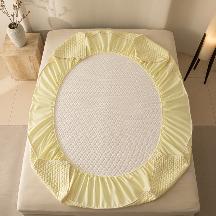 91家纺网 家纺一手货源 找家纺 优悦生活馆 2025新款亲肤水洗棉夹棉防水床笠 桃心-黄