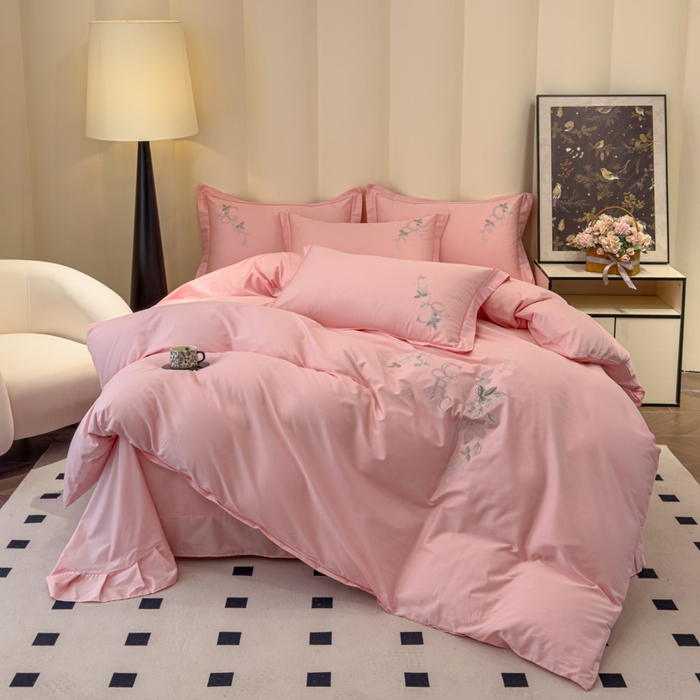 91家纺网 家纺一手货源 找家纺 U品汇 2025新款纯棉全棉长绒棉刺绣绣花高端礼盒四件套-夏瑾系列 夏瑾-糖果粉