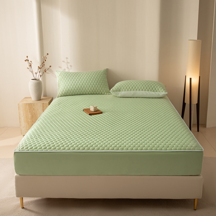 91家纺网 家纺一手货源 找家纺 优悦生活馆 2025新款亲肤水洗棉夹棉防水床笠 方格-绿