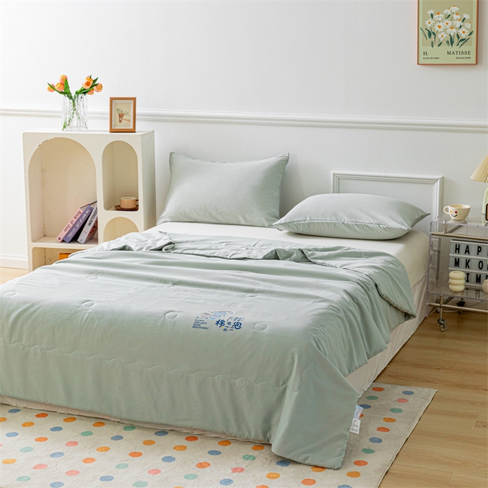 91家纺网 家纺一手货源 找家纺 天瑜家纺 2025新款亲肤舒适泡泡棉夏被 灰色