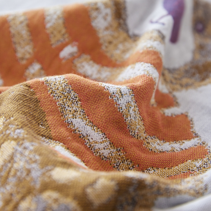 91家纺网 家纺一手货源 找家纺 爱港家纺 2025新款全棉纱布-萌宠治愈系列枕巾 樱桃熊52*75cm