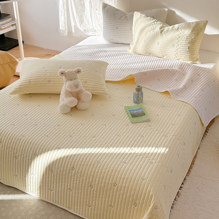 91家纺网 家纺一手货源 找家纺 优悦生活馆 2025新款亲肤舒适水洗棉夹棉床盖 星愿-黄