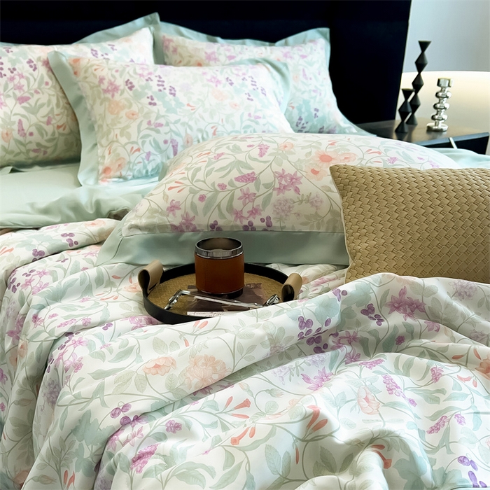 91家纺网 家纺一手货源 找家纺 朵希曼2025新款50天丝宽边夏被和夏被四件套系列 悦夏 粉紫