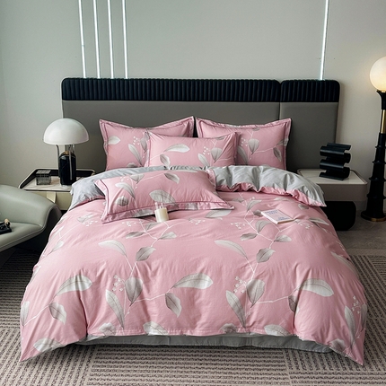 眷恋家纺 2025年春夏全棉铂金棉13376数码印花四件套 迷离夜色-粉