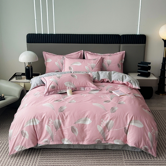 91家纺网 家纺一手货源 找家纺 眷恋家纺 2025年春夏全棉铂金棉13376数码印花四件套 迷离夜色-粉