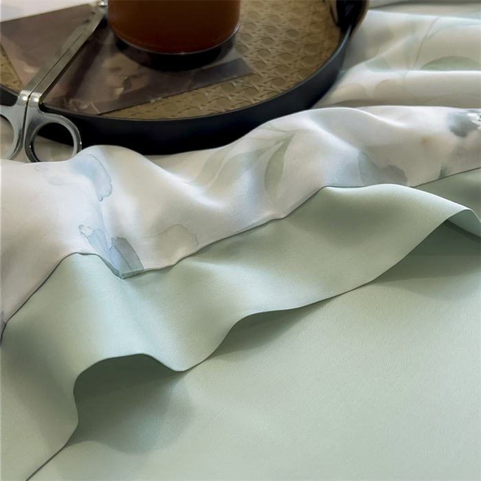 91家纺网 家纺一手货源 找家纺 朵希曼2025新款50天丝宽边夏被和夏被四件套系列 春熙花语 绿