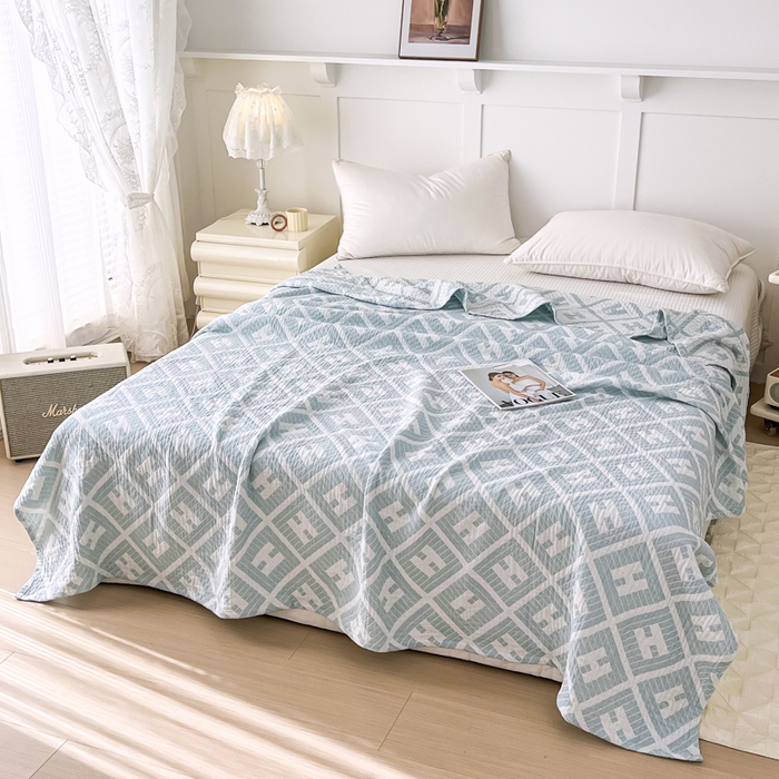 91家纺网 家纺一手货源 找家纺 悦然毛巾被 2025新款三层水洗全棉毛巾被 柔韵绿