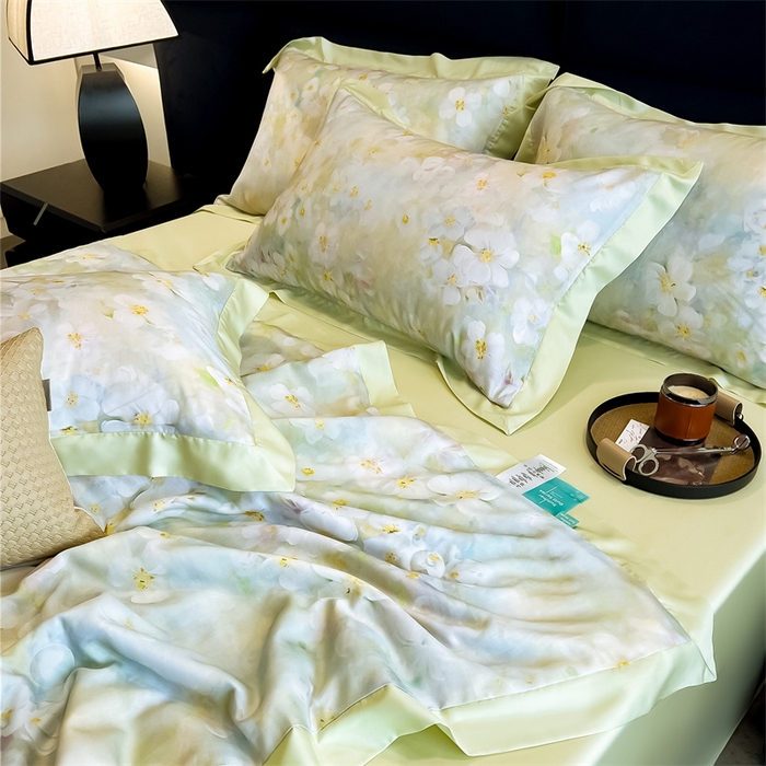 91家纺网 家纺一手货源 找家纺 朵希曼2025新款50天丝宽边夏被和夏被四件套系列 早春樱花