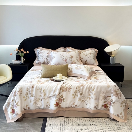 91家纺网 家纺一手货源 找家纺 （总）朵希曼2025新款60支天丝镂空印花夏被和夏被四件套系列