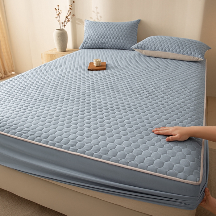 91家纺网 家纺一手货源 找家纺 优悦生活馆 2025新款亲肤水洗棉夹棉防水床笠 方格-蓝