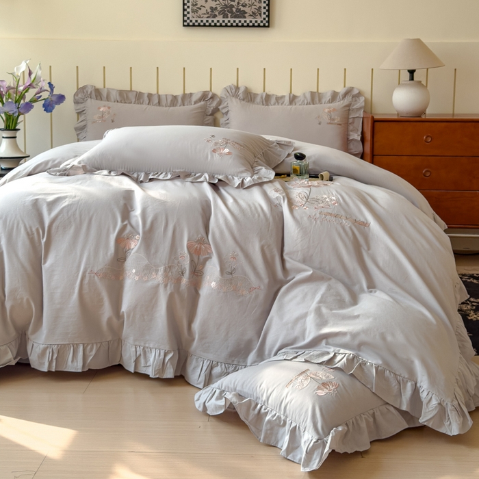 91家纺网 家纺一手货源 找家纺 U品汇 A类全棉色织水洗棉刺绣花四件套纯棉100%棉韩版公主风立体花朵 春野浪漫-时尚灰